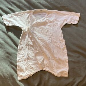 Makie White Baby Kimono Hidagi Onesie